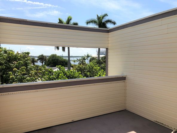 The Bird's Nest Vacation Rentals: 403 Gulf Dr S, Bradenton Beach, FL 34217